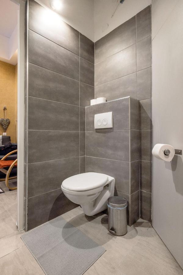 بودابست Akacfa 27-1 Center Apartment With Aircon المظهر الخارجي الصورة